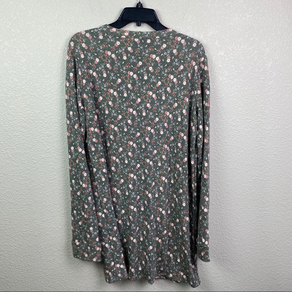 Agnes & Dora Gray Rose Floral Essential Cardigan - Picture 8 of 9